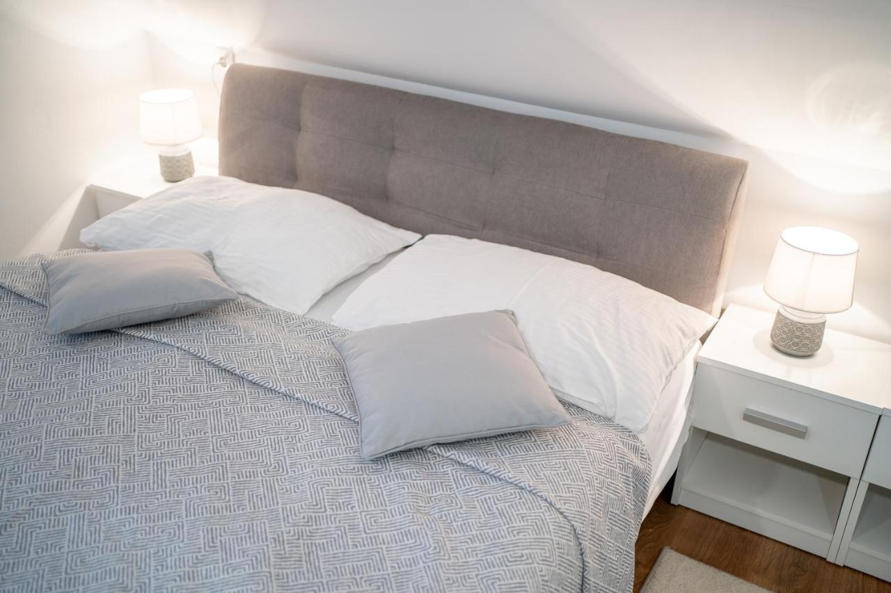 Rooms & Apartment Milan Saborsko Esterno foto