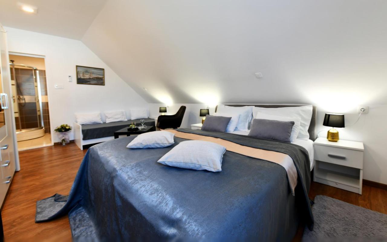 Rooms & Apartment Milan Saborsko Esterno foto