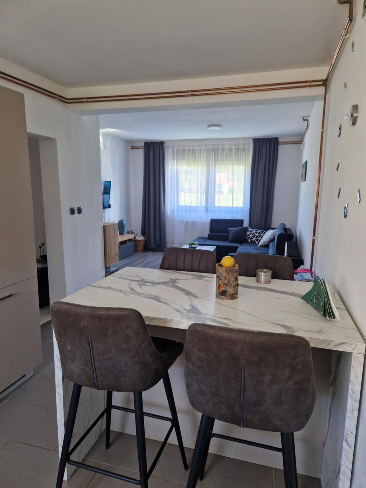 Rooms & Apartment Milan Saborsko Esterno foto