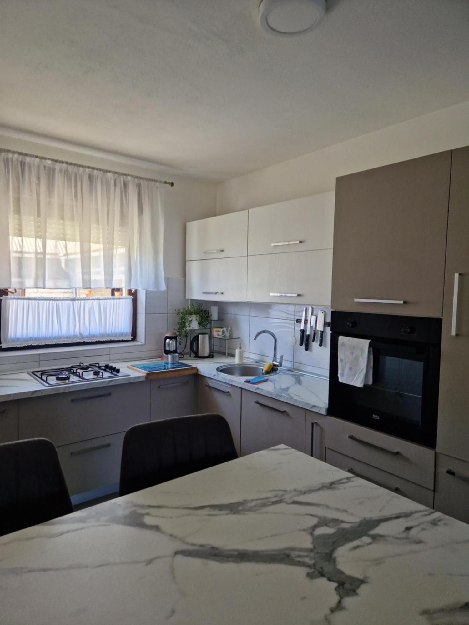 Rooms & Apartment Milan Saborsko Esterno foto